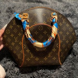 Louis Vuitton Ellipse bag